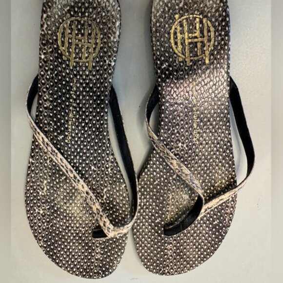House of Harlow 1960 Colton Snake-Embossed Leather Flip Flops - Size 7 - Picture 8 of 8